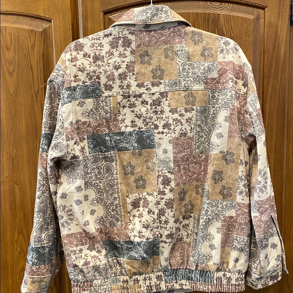Taelynn Patchwork full zip Jacket in Beige, Rust & Olive size small - Picture 7 of 8